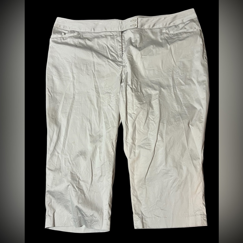Lane Bryant Beige Cropped Pants size 28